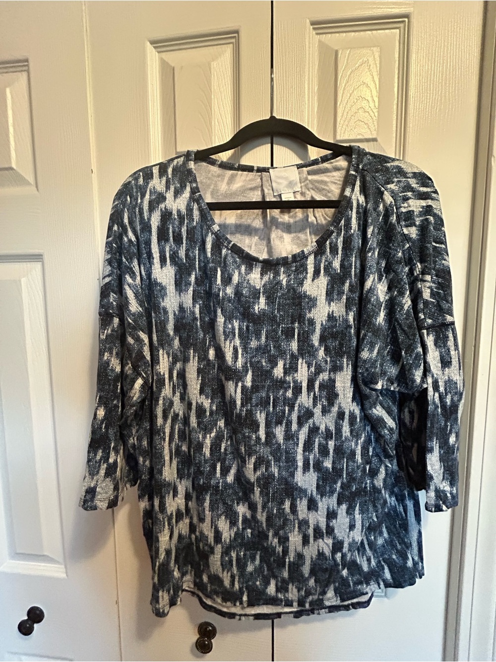 Sunday Blue and White Abstract Scoop Neck Long Sleeve Top